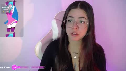 Snapshot of stepha_sweet chatting on September 21, 7:29 am Emma online show from September 21, 7:29 am