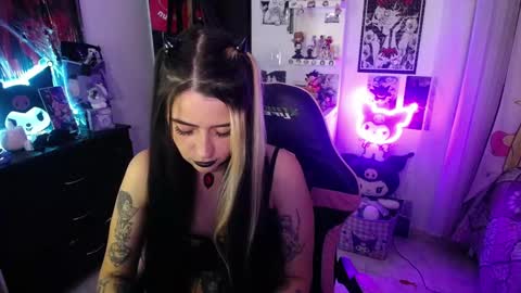 Snapshot of stephani_rousso chatting on October 13, 9:50 pm joha cosmo online show from October 13, 9:50 pm