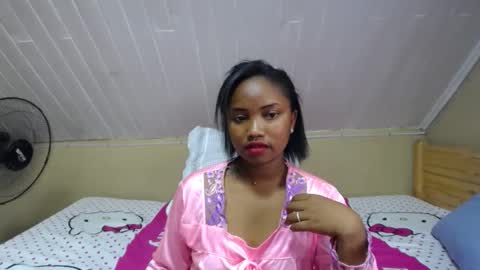 Snapshot of stephaniafa chatting on January 10, 9:02 am perfectly imperfect girl online show from January 10, 9:02 am