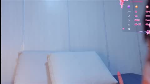 Snapshot of stephany_milan chatting on October 14, 12:30 pm stephany milan online show from October 14, 12:30 pm