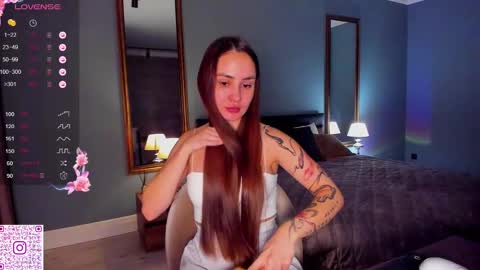 Laura online show from January 27, 3:04 am