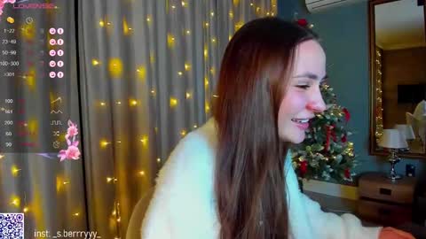 Laura online show from December 14, 4:41 pm