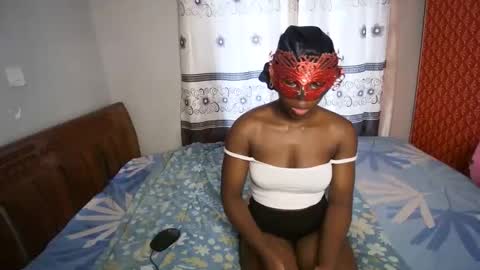 Snapshot of streetlioness chatting on September 12, 10:02 am streetlioness online show from September 12, 10:02 am
