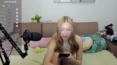 Snapshot of streis_mua chatting on January 1, 5:33 pm Streis  open pvt online show from January 1, 5:33 pm