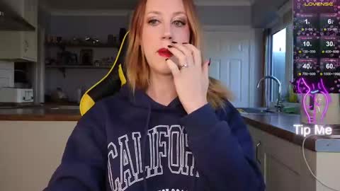 Amorina online show from February 6, 9:53 am