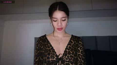 Sofa online show from June 17, 11:39 pm