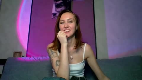 Snapshot of su_11111 chatting on January 17, 8:00 pm LINA online show from January 17, 8:00 pm