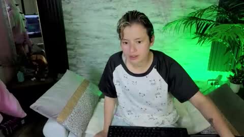 ANGEL online show from March 12, 11:57 am