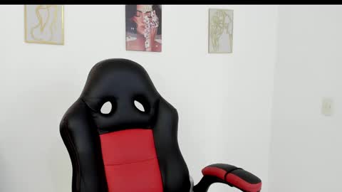Snapshot of sugar_milff chatting on March 8, 2:05 pm sugar_milff online show from March 8, 2:05 pm