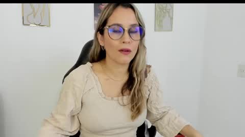 Snapshot of sugar_milff chatting on March 11, 1:56 pm sugar_milff online show from March 11, 1:56 pm
