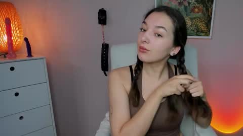 Snapshot of sugar_xmegan chatting on September 15, 6:32 am Megan online show from September 15, 6:32 am