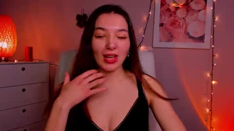 Snapshot of sugar_xmegan chatting on February 14, 9:13 am Megan online show from February 14, 9:13 am