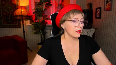 Vivien online show from January 16, 1:04 pm