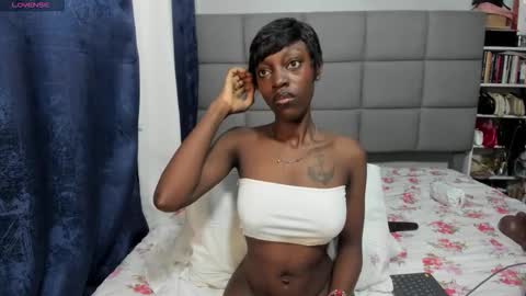 suhaila_suu online show from November 4, 1:21 am