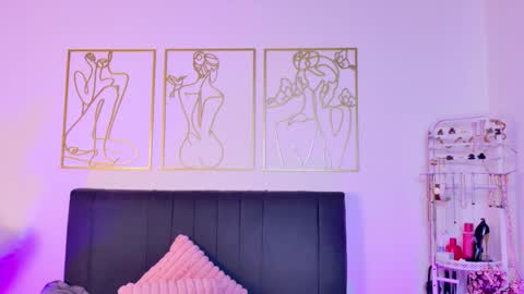 OnlyFans summer holiday online show from September 24, 7:40 am