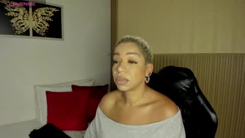 Summer online show from April 19, 6:10 pm