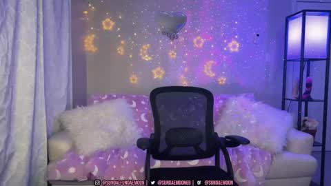 Snapshot of sundaemoon chatting on September 12, 3:29 am sundaemoon online show from September 12, 3:29 am