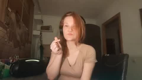 Leah - is graceful online show from May 7, 2:21 pm