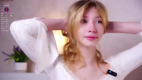 Lily online show from May 29, 3:10 pm