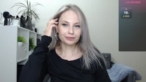 Naomi online show from January 1, 3:14 pm