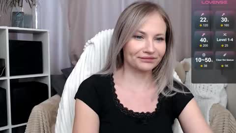 Naomi online show from December 15, 5:23 am