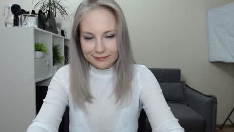 Naomi online show from December 31, 6:59 am