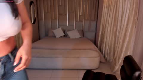 Sunny Rivers online show from November 16, 11:21 am