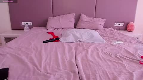 Effie Beautiful girl and Sunsay lucky boy online show from May 24, 2:43 am