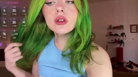 Lina online show from June 6, 9:04 am