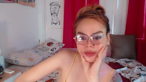 Snapshot of superhotvaleria chatting on October 7, 12:48 am Im val online show from October 7, 12:48 am