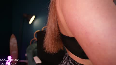 Allie online show from February 7, 6:12 pm