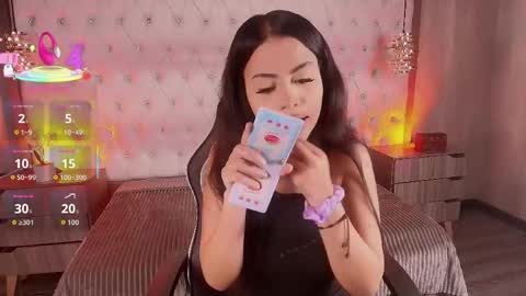susan_voltaire online show from May 8, 1:14 pm