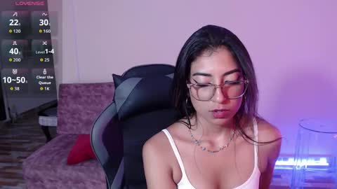 Susana hendrix    online show from April 17, 10:23 pm