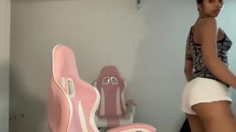 Snapshot of susandolls_ chatting on January 29, 8:35 pm susan online show from January 29, 8:35 pm