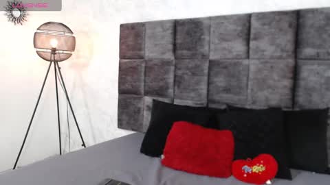 Susan online show from September 12, 9:44 pm