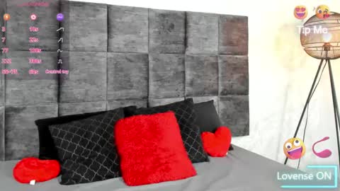 Susan online show from March 6, 7:10 pm