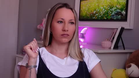 SusanJewel online show from March 13, 7:31 am