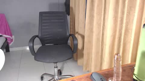 susanleroy online show from October 8, 9:24 am