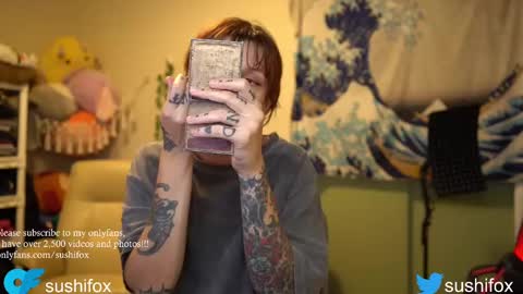 Snapshot of sushifox chatting on September 27, 1:46 am online show from September 27, 1:46 am