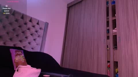 Andrea online show from March 23, 8:15 pm