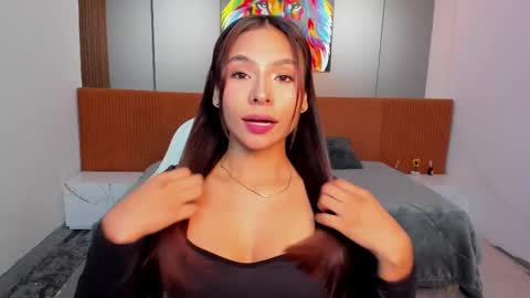 sussy_sweet4u online show from November 18, 10:16 am