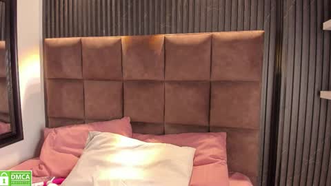 sussy_vixen online show from February 6, 4:38 am