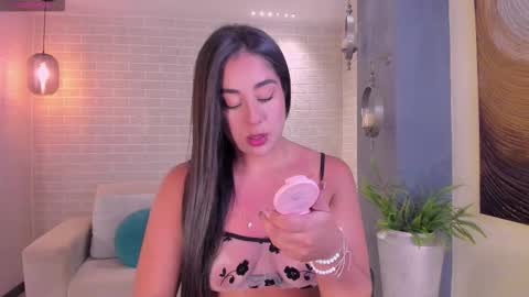 Snapshot of sussybell_ chatting on October 10, 8:36 pm Sussy Bell online show from October 10, 8:36 pm
