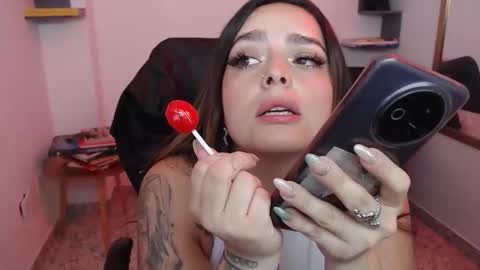 Susuya  online show from February 9, 7:05 pm