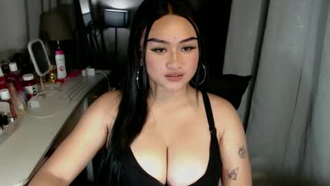 Angelic Baby online show from May 7, 3:49 pm