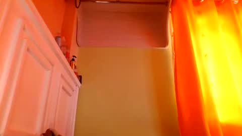 sweet52537 online show from April 13, 10:49 am