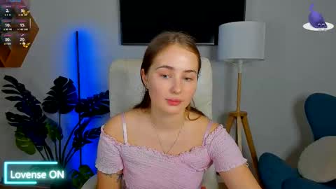 Sweet  Amily online show from September 30, 6:19 am