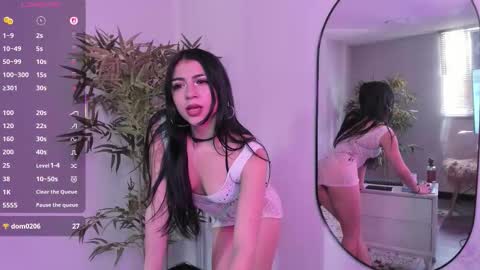 Snapshot of sweet_alexaa_ chatting on October 1, 7:52 pm Alexa online show from October 1, 7:52 pm