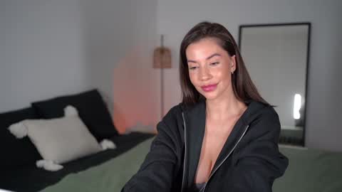 Dorothea online show from January 31, 9:05 pm