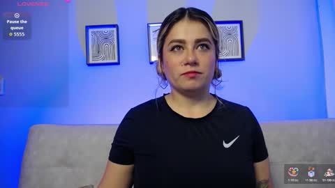 Bella Valery online show from November 17, 10:32 pm